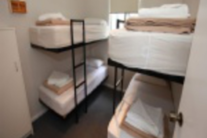 Room 121 of 324