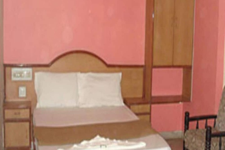 Room 6 of 21