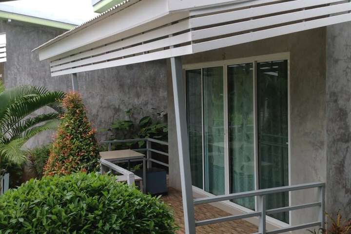 Terrace/Patio 5 of 14