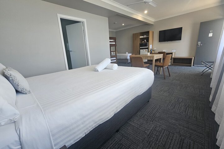 Room 19 of 37