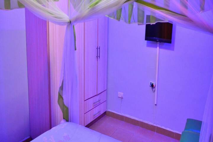 Room 34 of 44