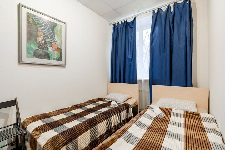 Room 17 of 19