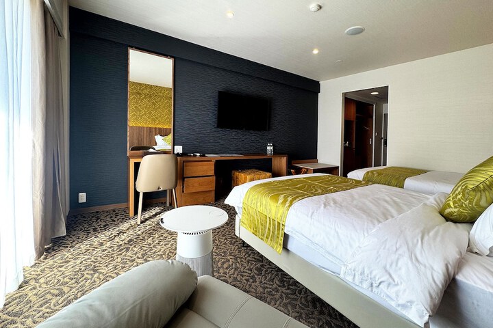 Room 11 of 31