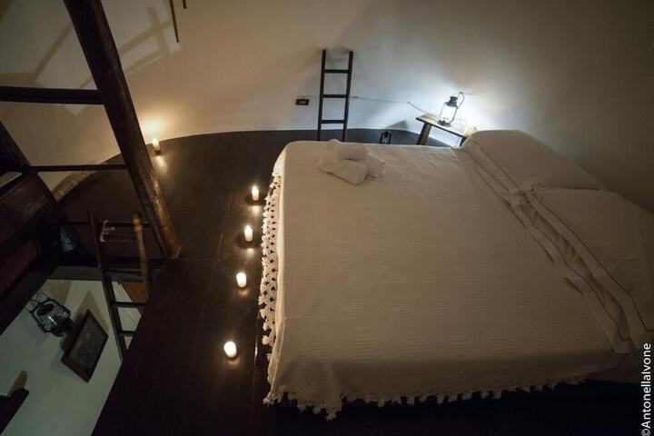 Room 4 of 14