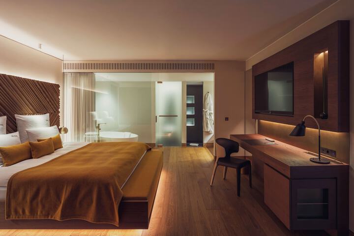 Room 45 of 104