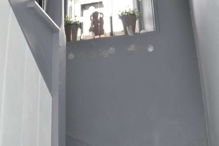 Room 8 of 66