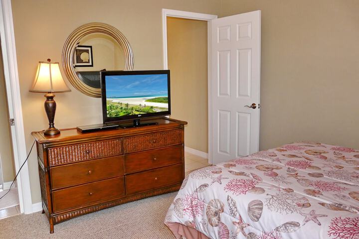 Room 6 of 24