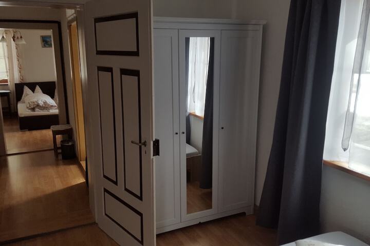 Room 5 of 25