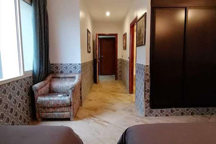 Room 12 of 19