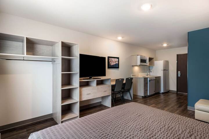 Room 21 of 40
