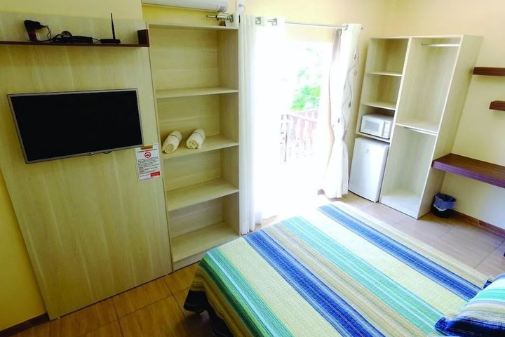 Room 4 of 15