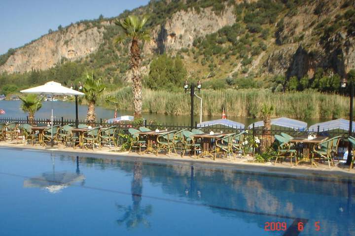 Pool Hotel