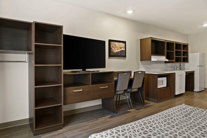 Room 37 of 61