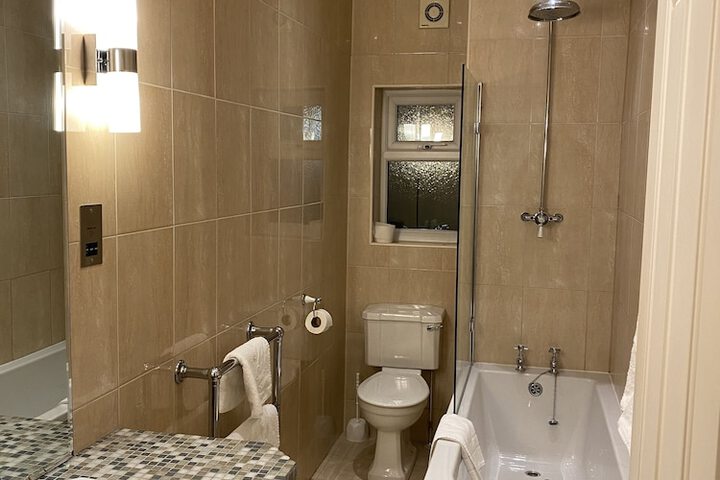 Room 41 of 82