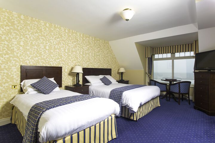 Room 10 of 67