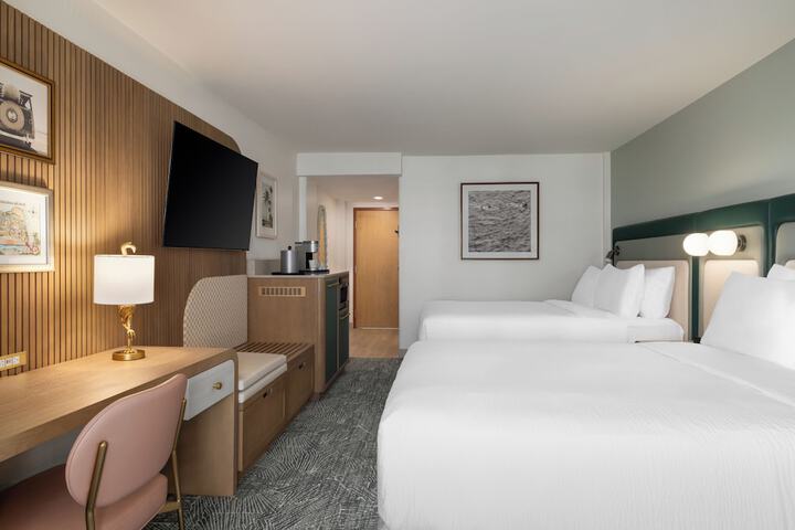Room 34 of 121