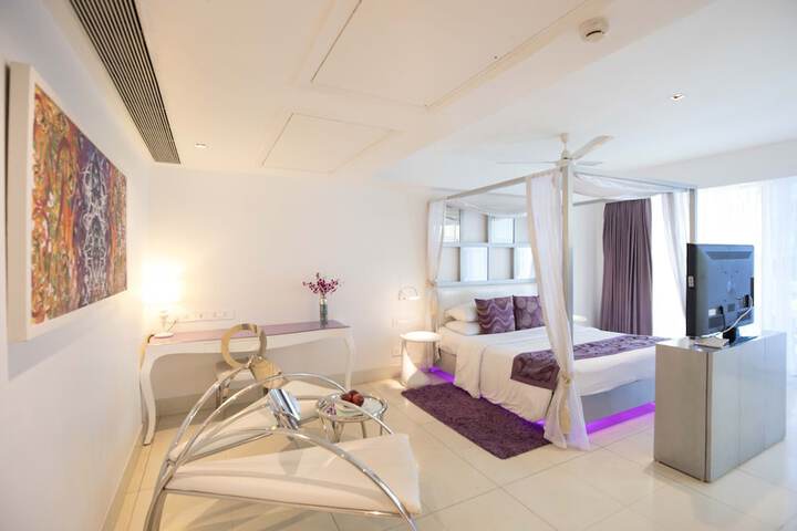 Room 7 of 50