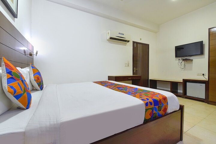 Room 19 of 35
