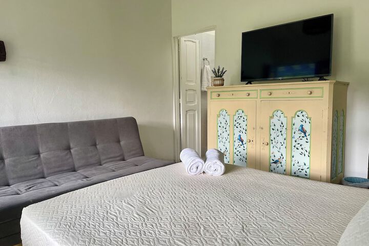Room 16 of 141