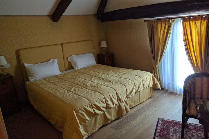 Room 13 of 81