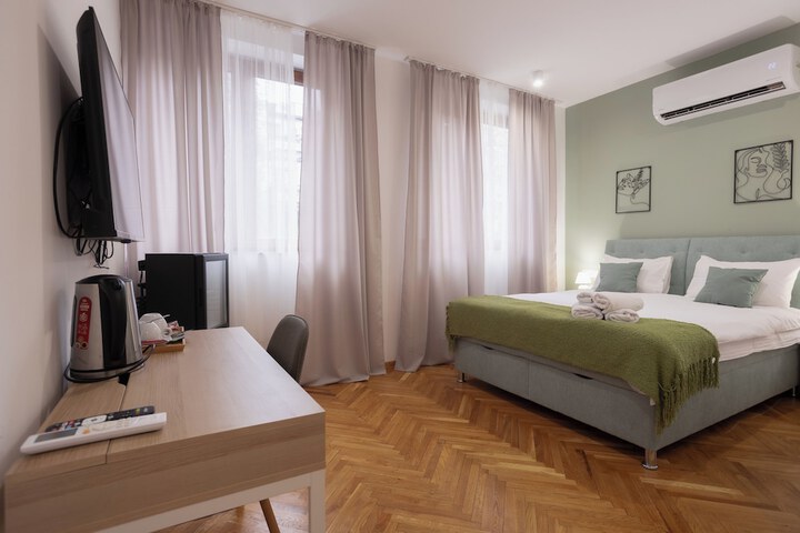 Room 20 of 45