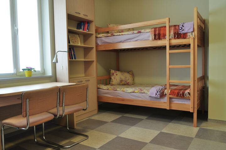 Room 10 of 47