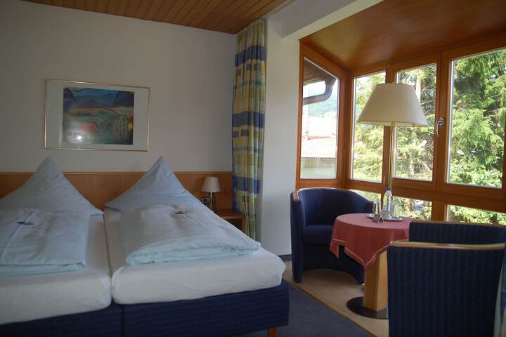 Room 6 of 48