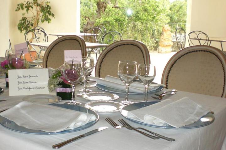 Dining 42 of 69