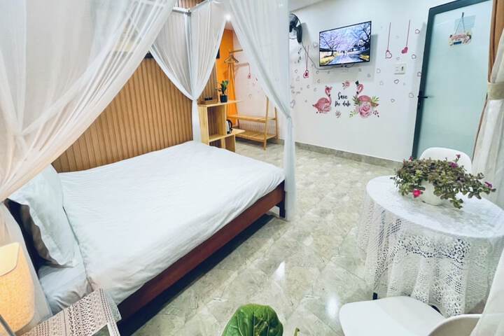 Room 34 of 146