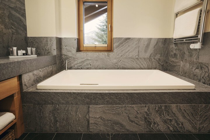 Bath Photo