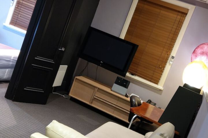 Room 39 of 64