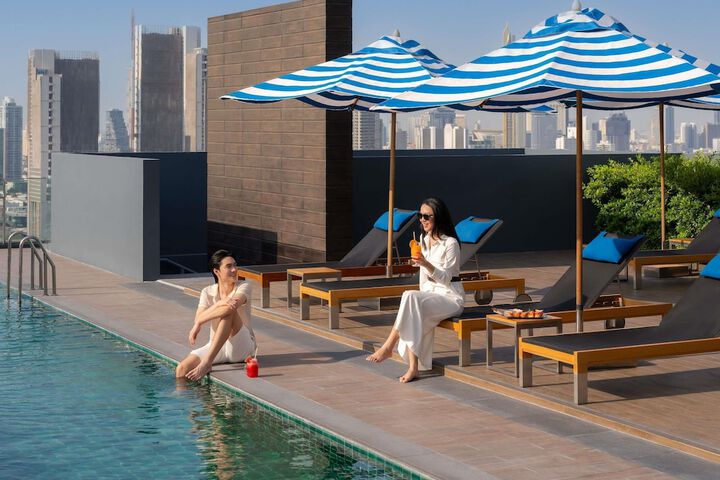 Pool Hotel