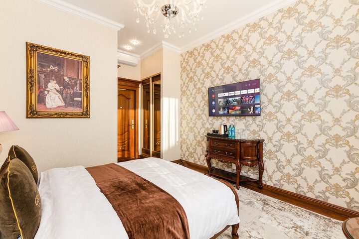 Room 5 of 54