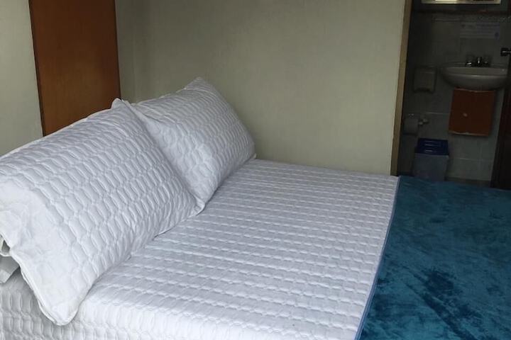 Room 12 of 43