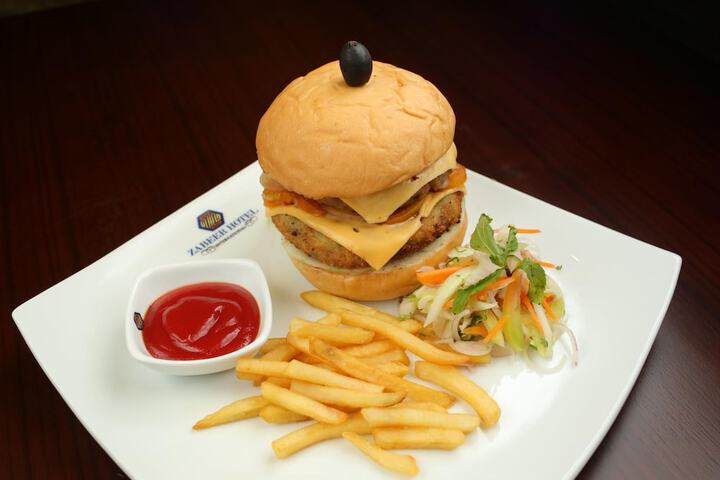 Dining 50 of 58