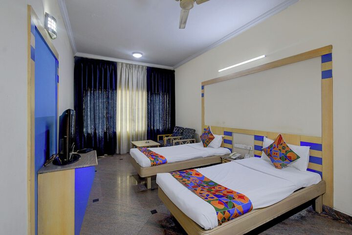 Room 15 of 39