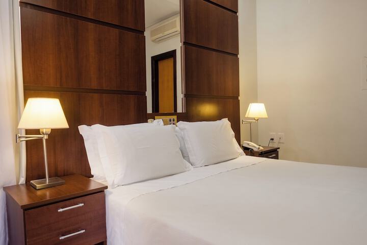 Room 38 of 114
