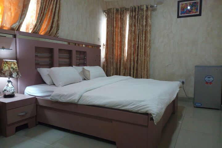 Room 9 of 44