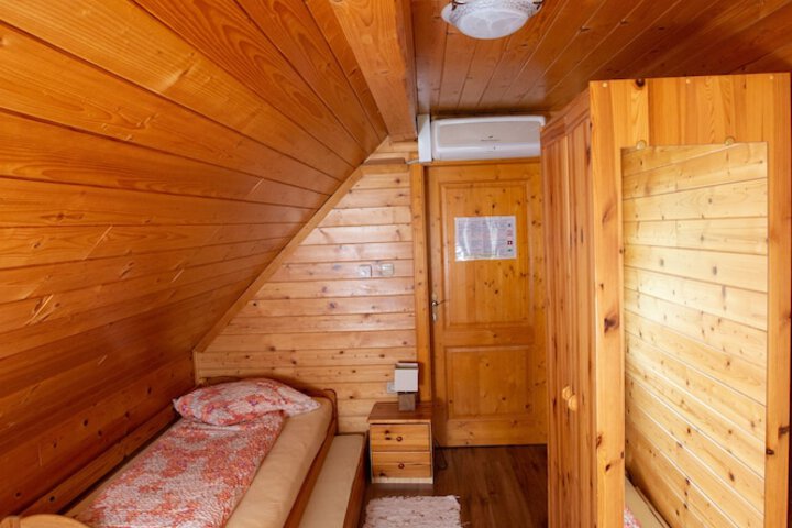 Room 25 of 112