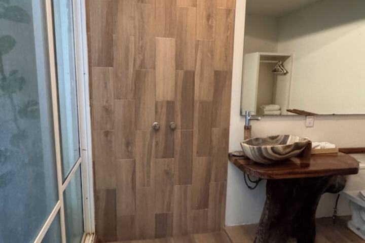 Room 21 of 26