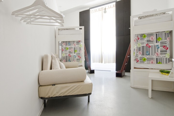 Room 10 of 71
