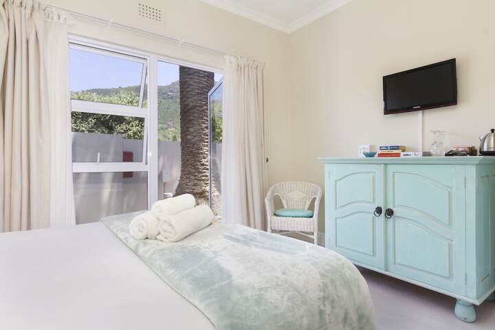 Room 10 of 47