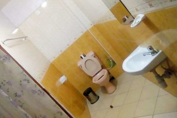 Room 12 of 19
