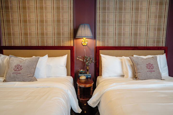 Room 14 of 26