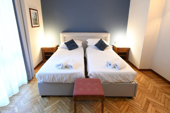 Room 21 of 45