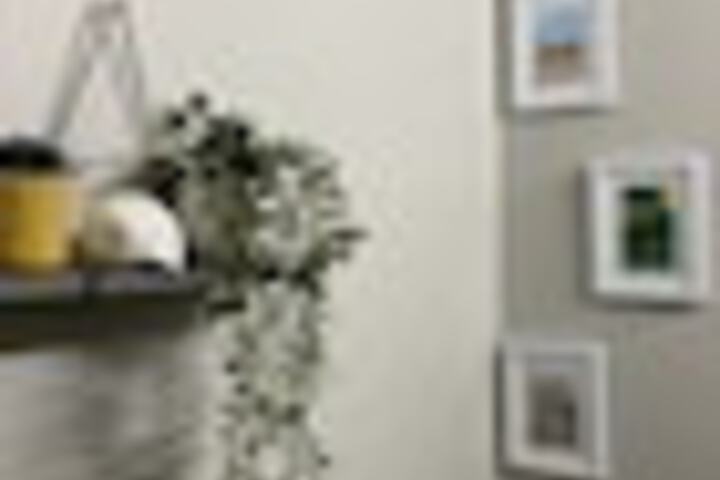 Room 173 of 243