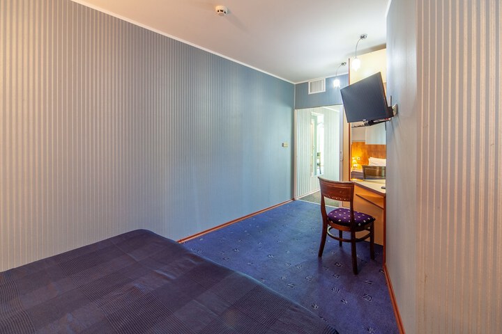 Room 5 of 15