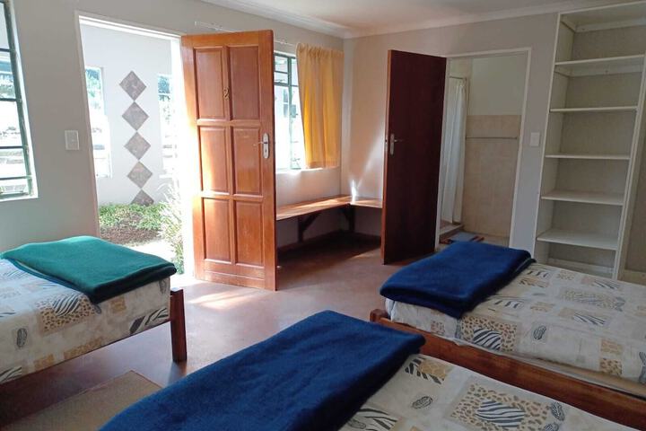 Room 27 of 96