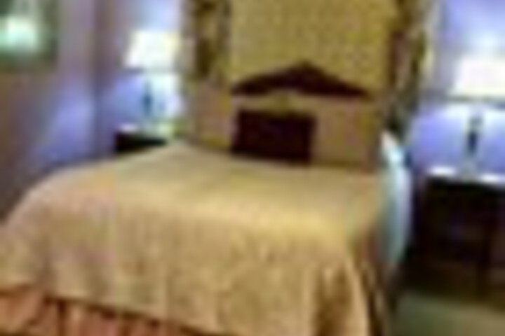 Room 14 of 123