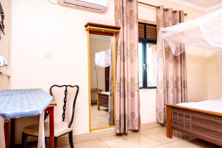 Room 30 of 68